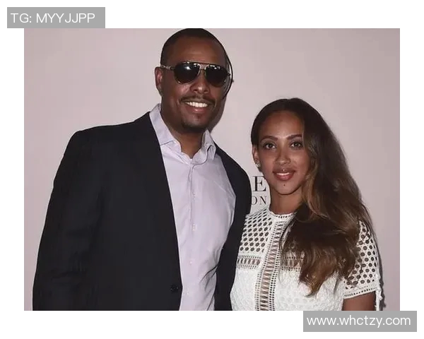 退役足球明星发福后现状揭秘女星风采与昔日球场风云对比